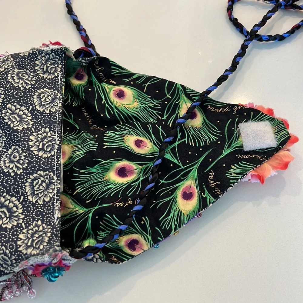 NWT vintage Square-shaped with tassels Handmade Hand-beaded in Aspen CO ROSETTES - Picture 15 of 15